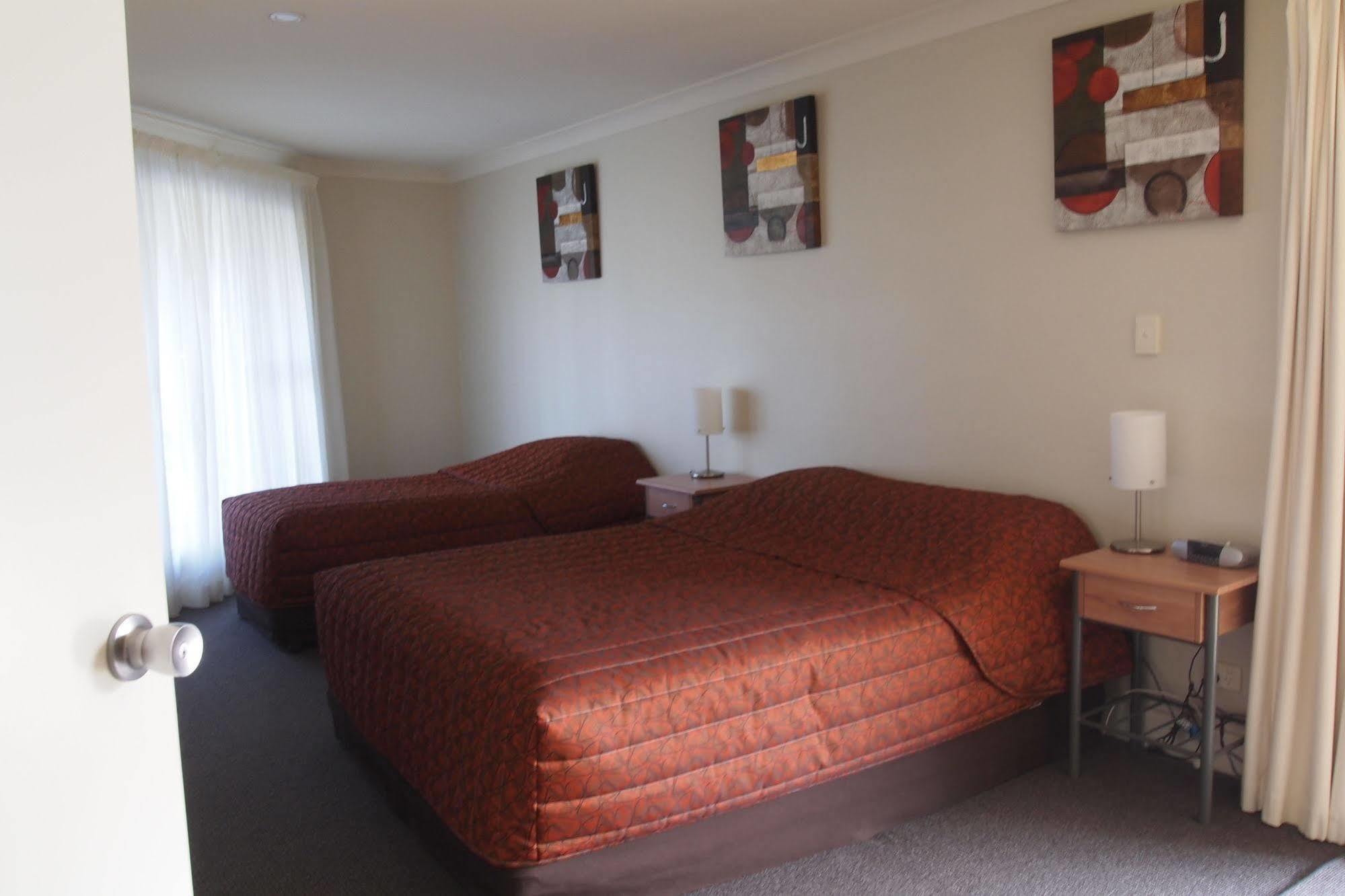 Alexander Cameron Suites Penola Ngoại thất bức ảnh