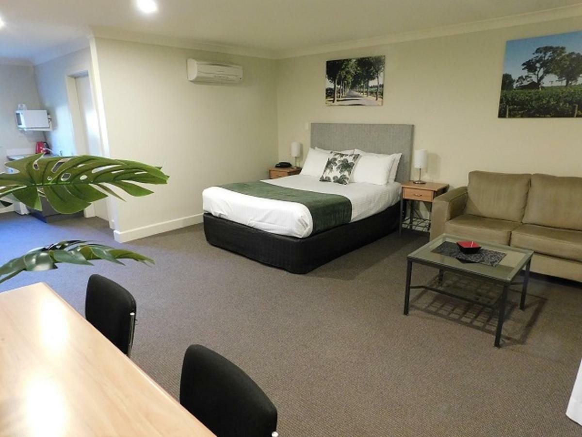 Alexander Cameron Suites Penola Ngoại thất bức ảnh